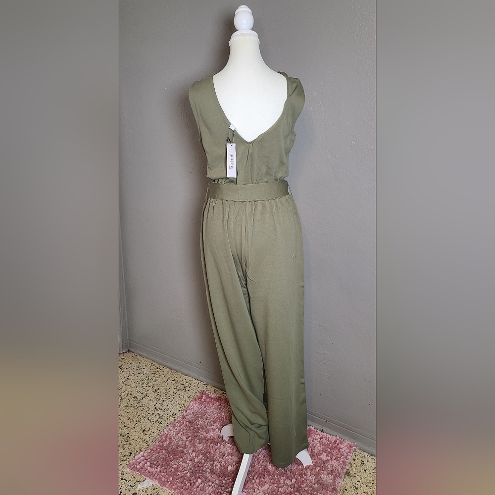 The Drop Elegant Caralynmirand Sleeveless Belted M Olive Green Jumpsuit NWT - Picture 5 of 13